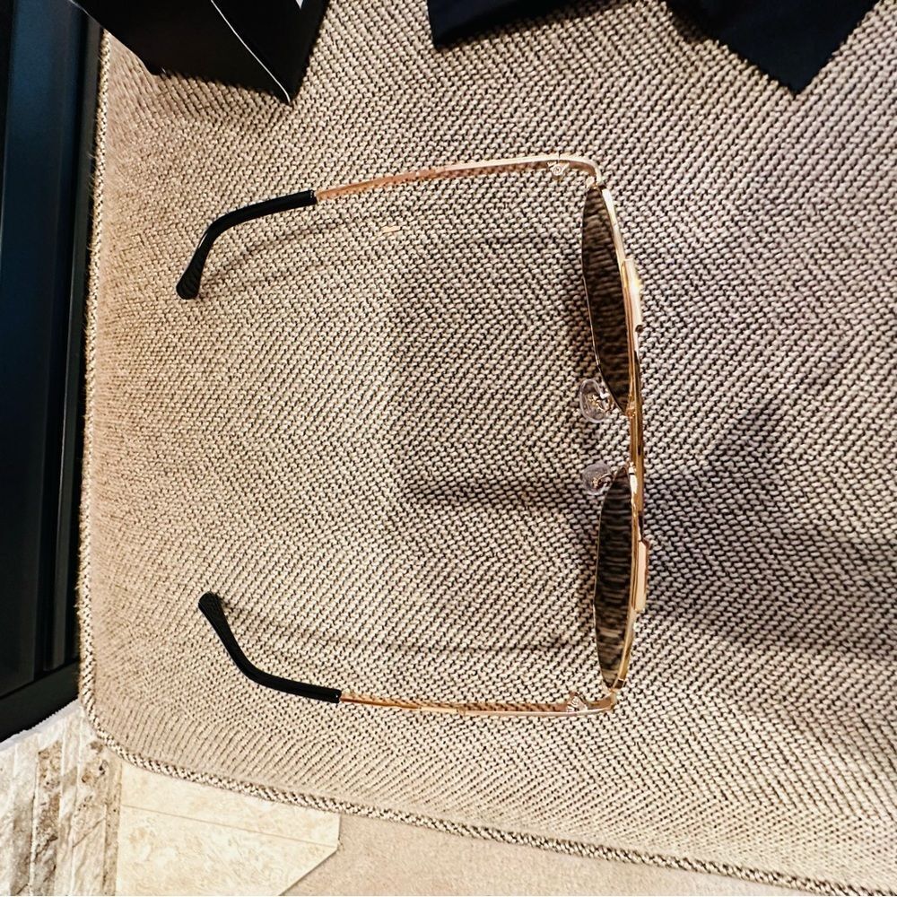 Sunglasses New In Box - Picture 4 of 10